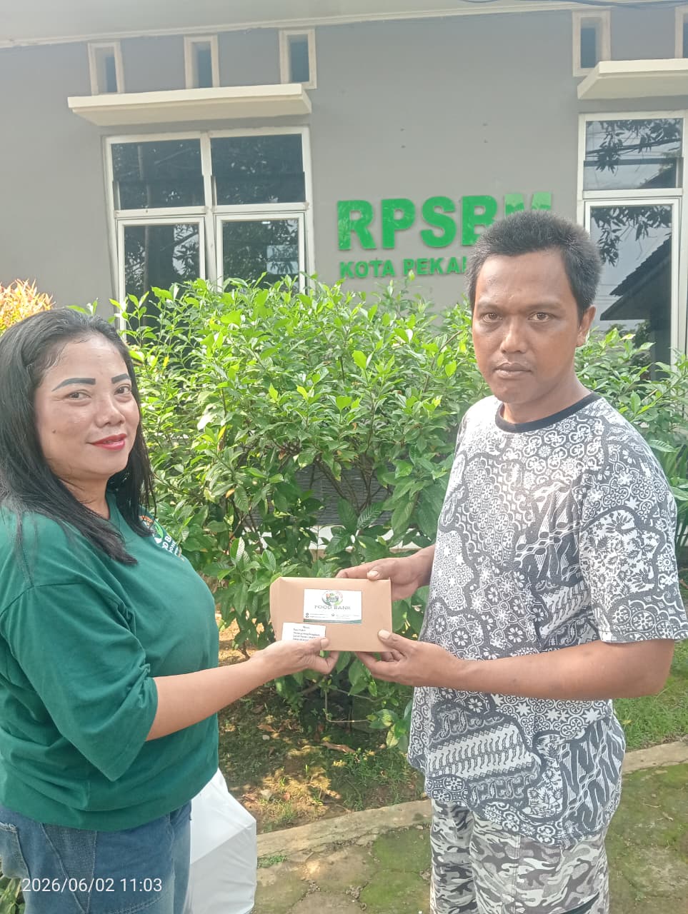 Penyerahan manfaat secara simbolis